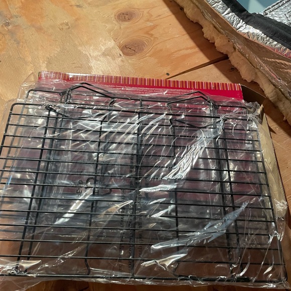 Wilton Stackable Cooling Racks - Black - Picture 2 of 2